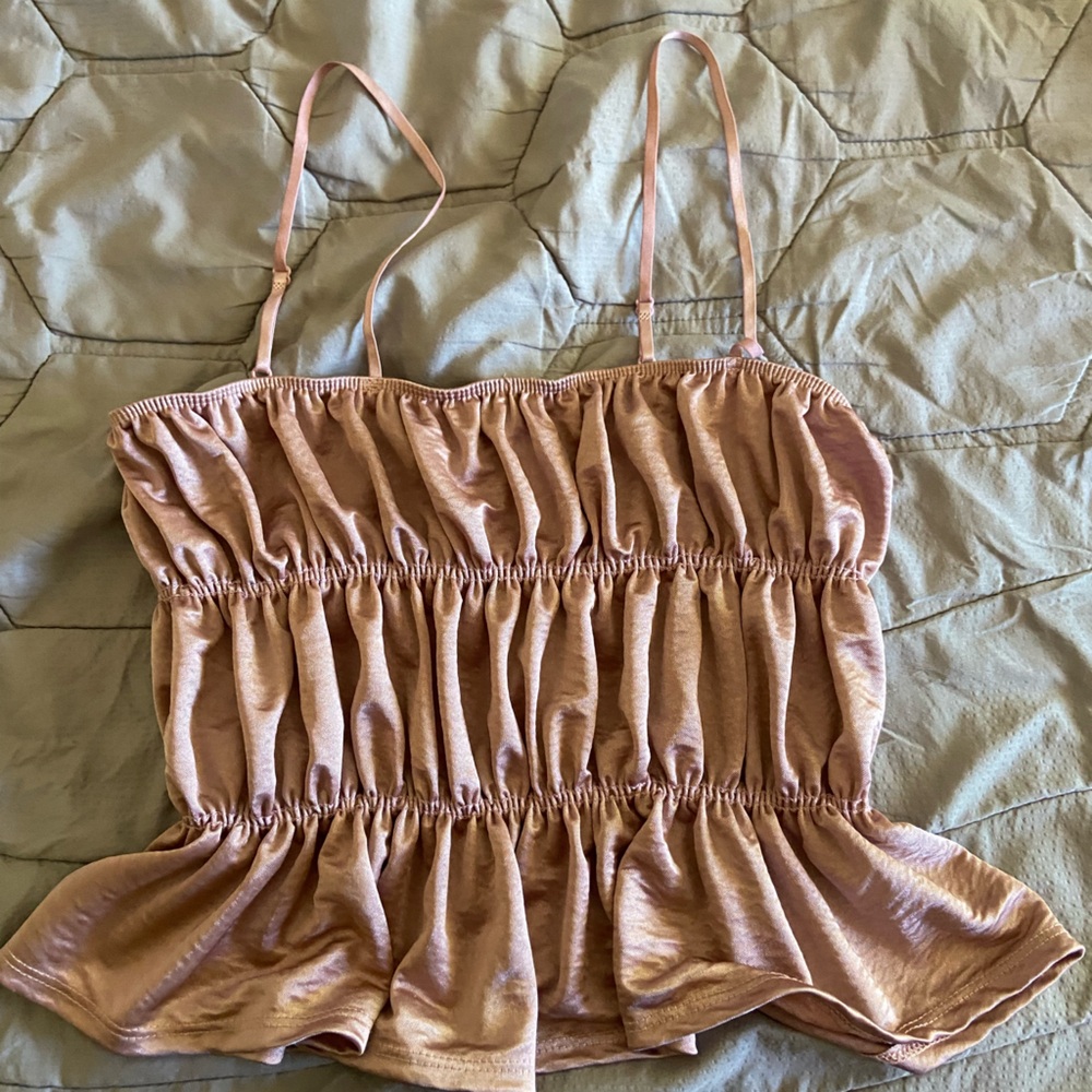Cute pink top
